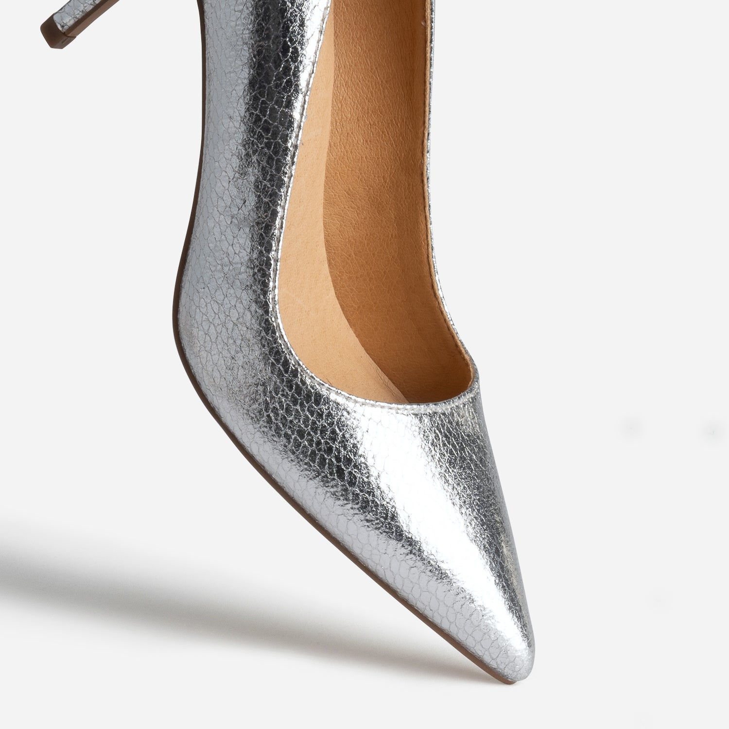 Silver metallic pumps shop