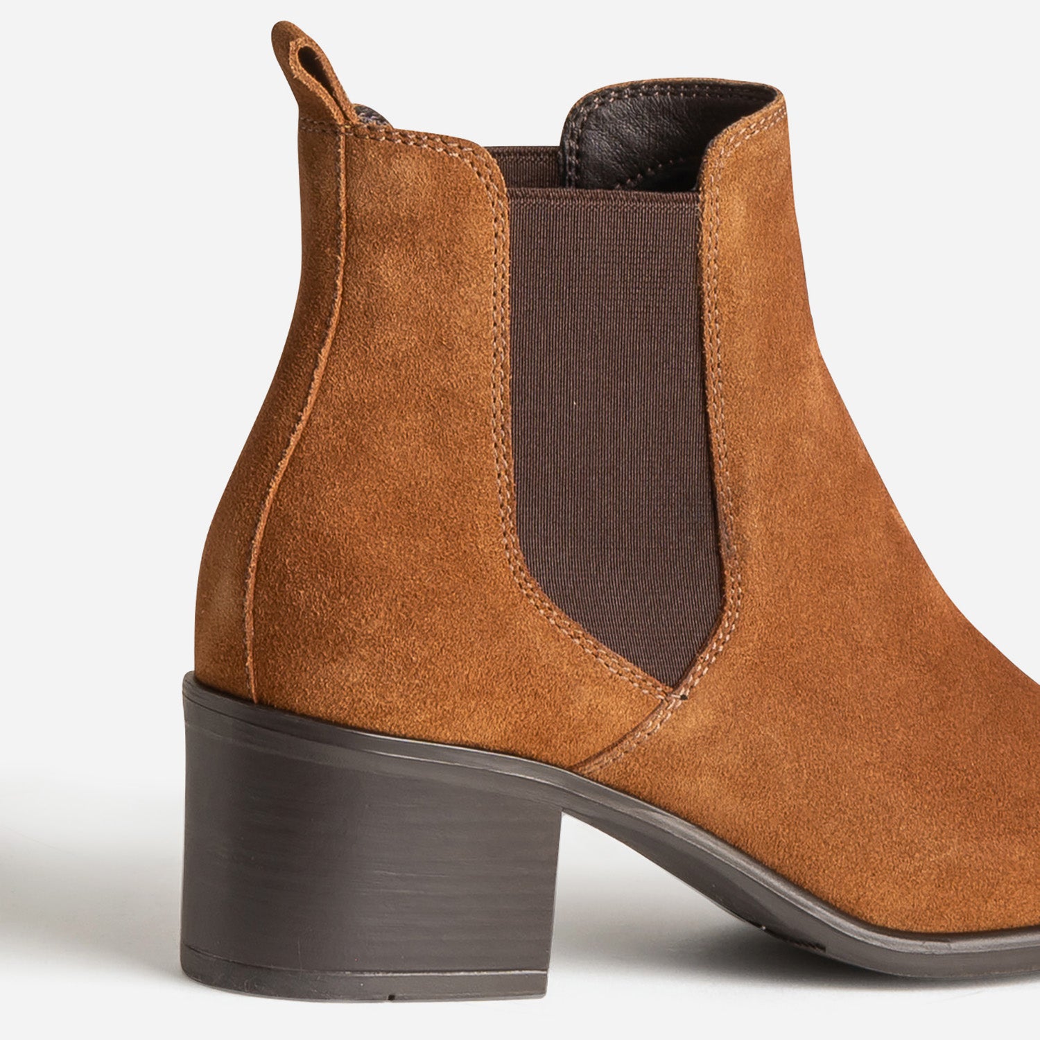Chelsea camel outlet