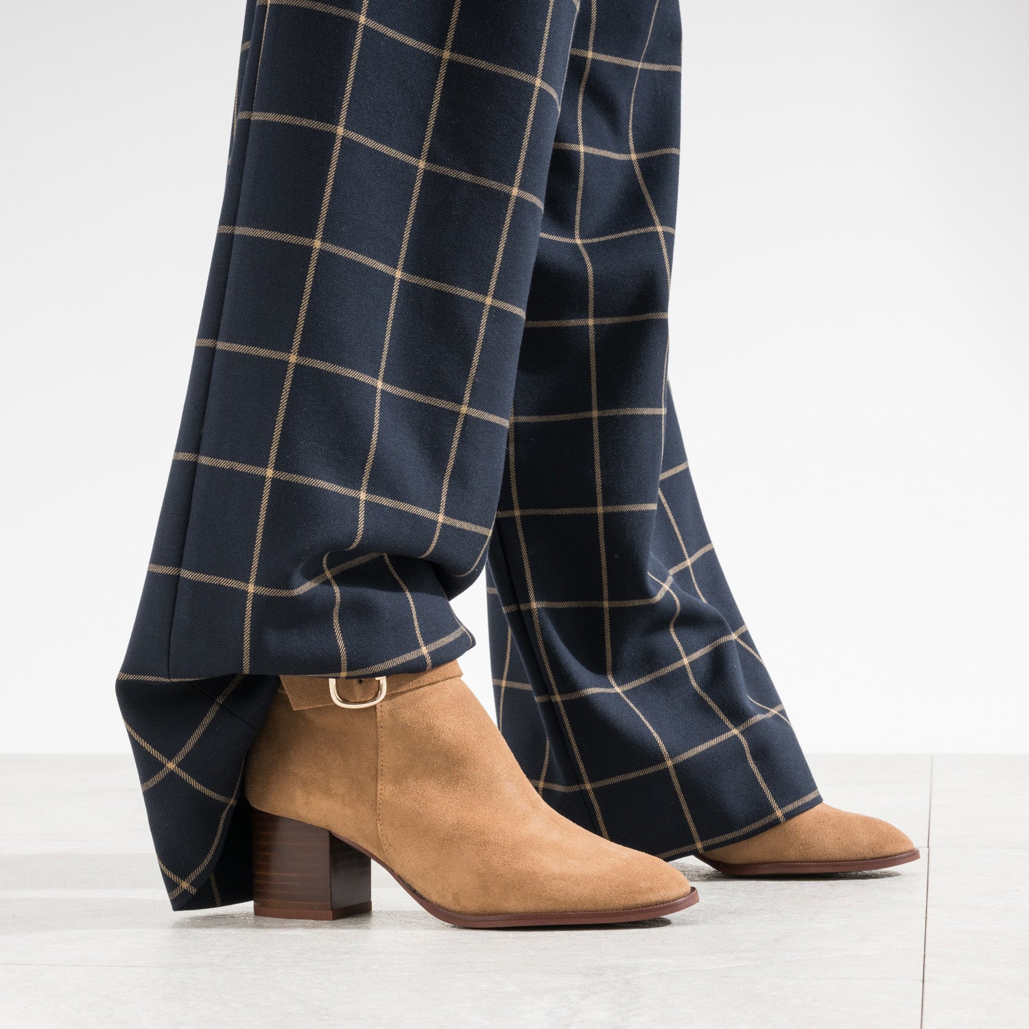 Low boots eram hot sale